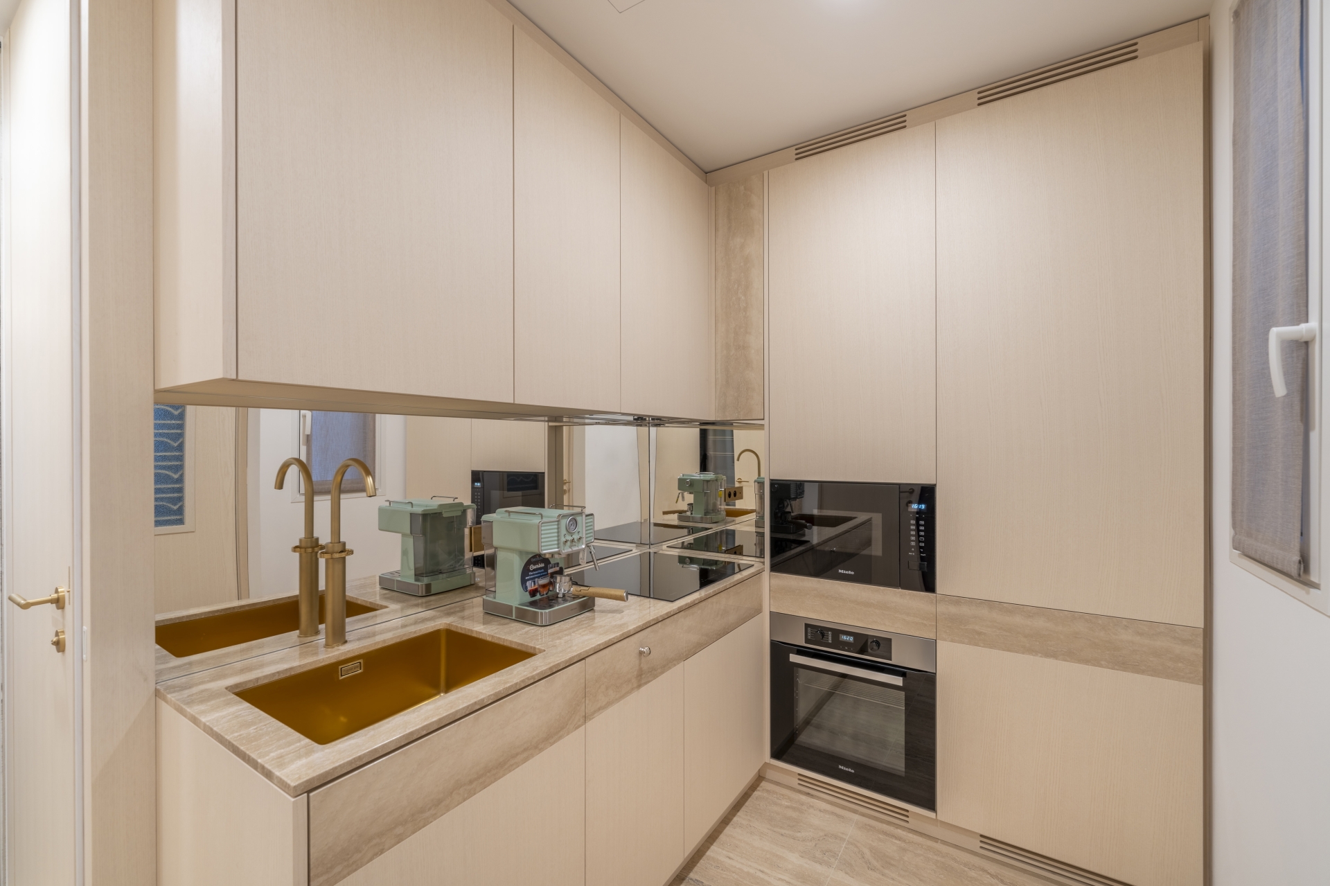 Dotta 2 rooms apartment for sale - VICTORIA PALACE - Monte-Carlo - Monaco - imghdr