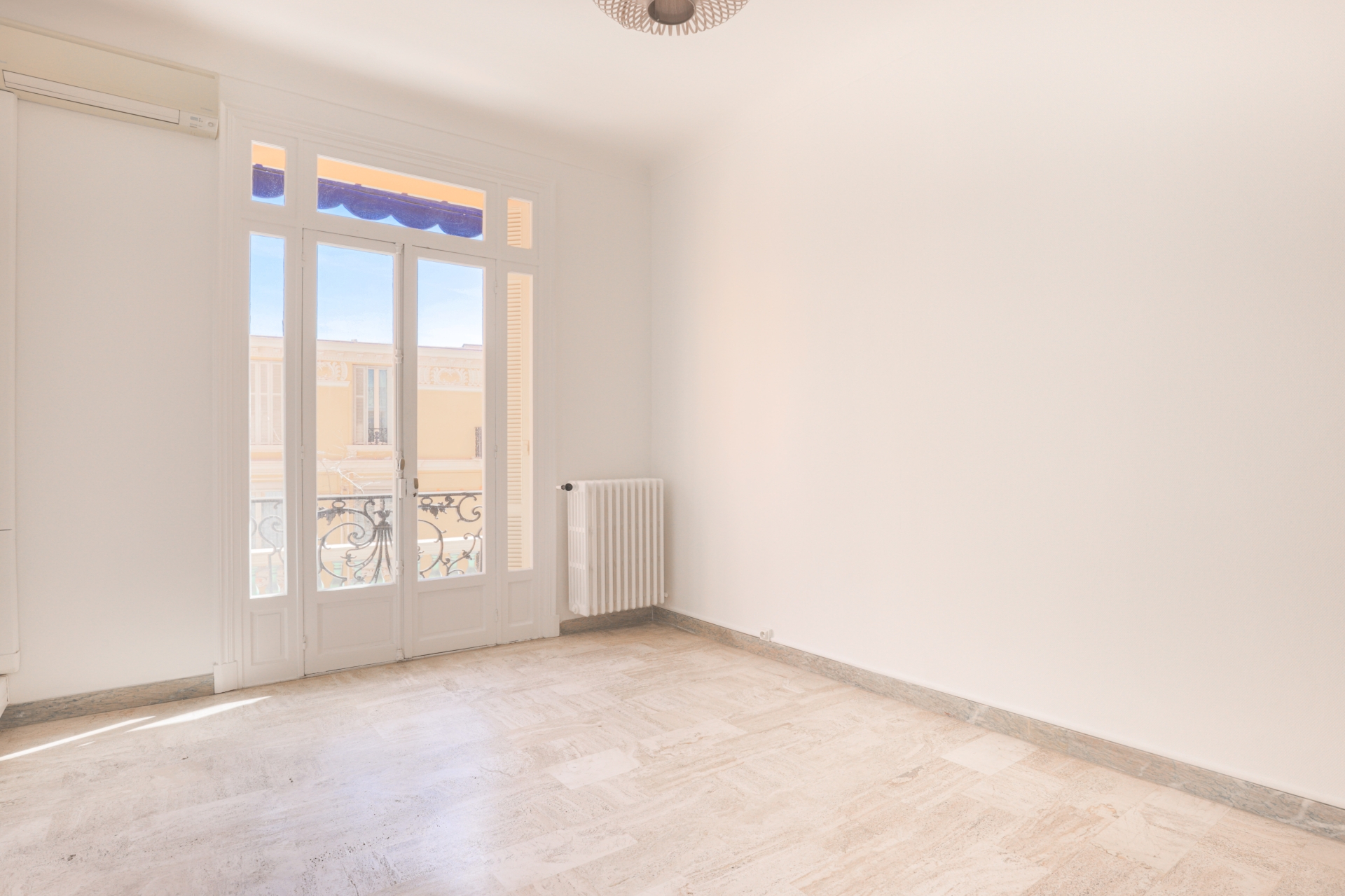 Dotta 5 rooms apartment for sale - BEL AZUR - La Condamine - Monaco - img4
