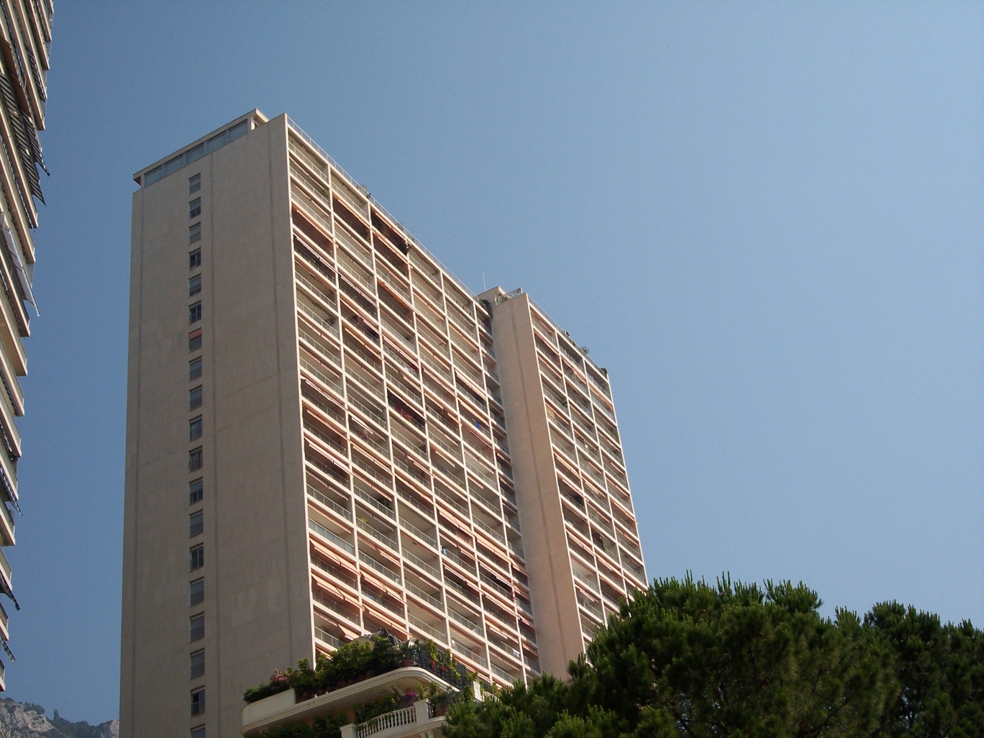 Dotta Bureaux a louer - CHaTEAU PERIGORD II - La Rousse - Monaco - img0747