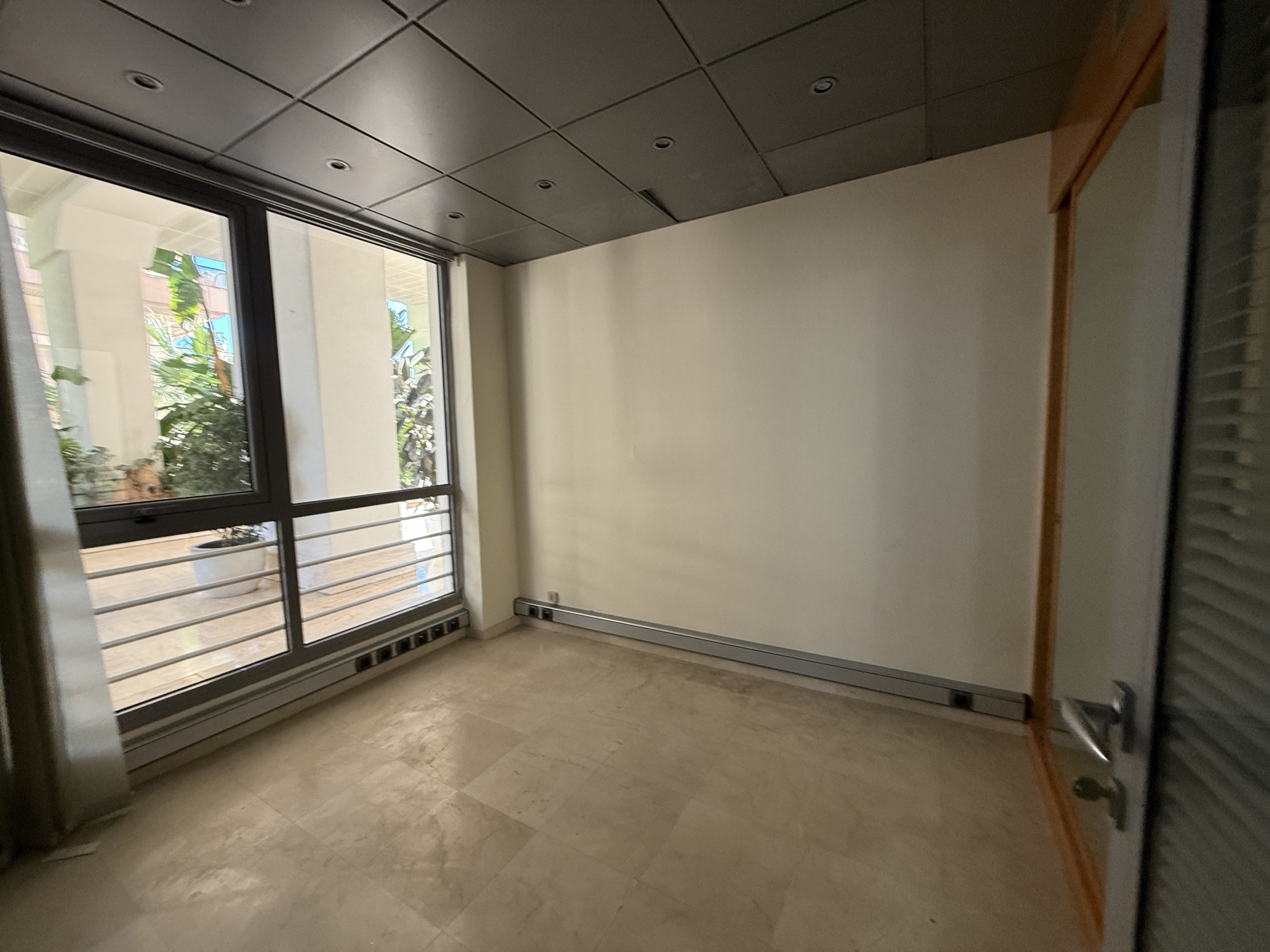 Dotta Bureaux a louer - CHaTEAU PERIGORD II - La Rousse - Monaco - imgimage00002