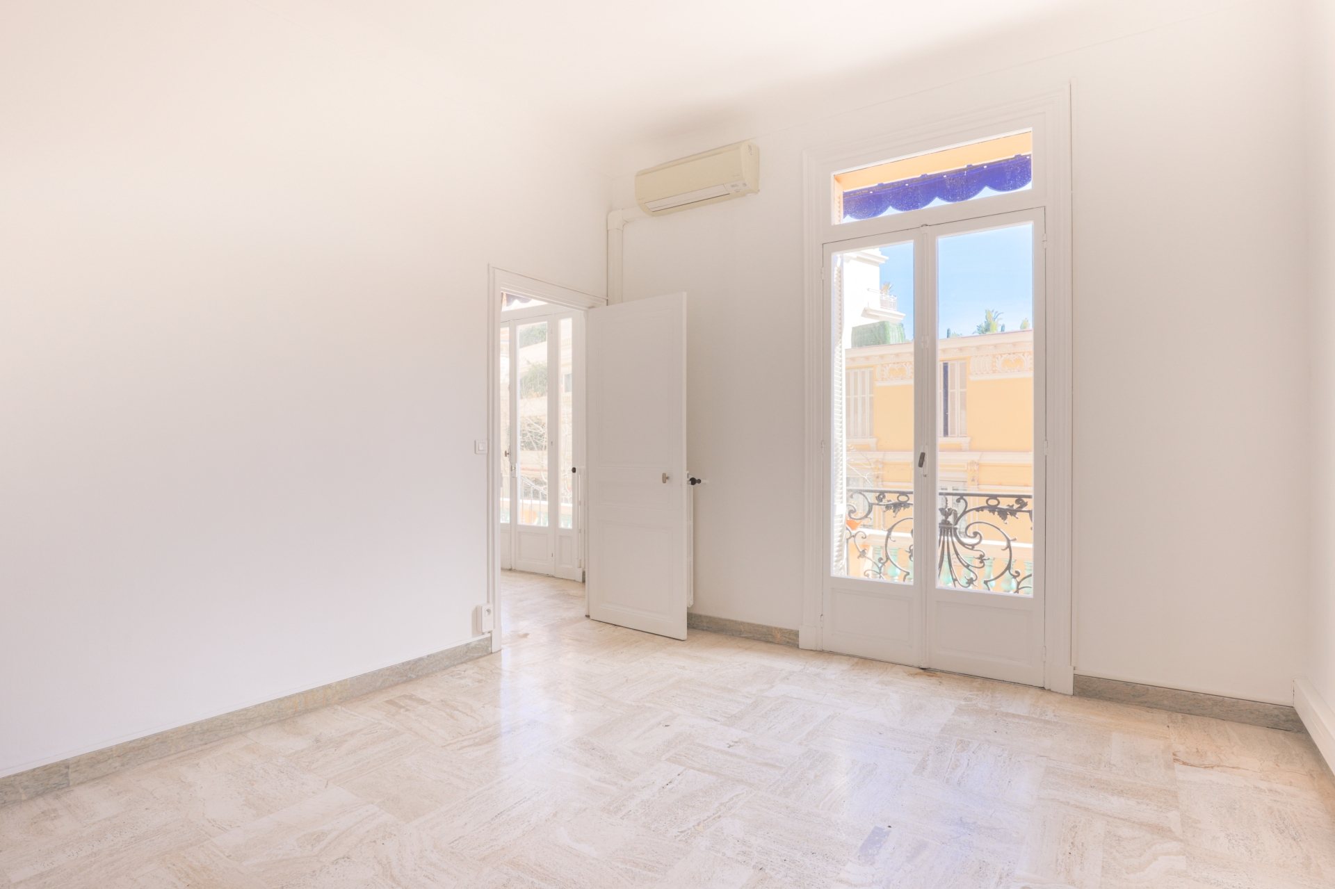 Dotta 5 rooms apartment for sale - BEL AZUR - La Condamine - Monaco - img3